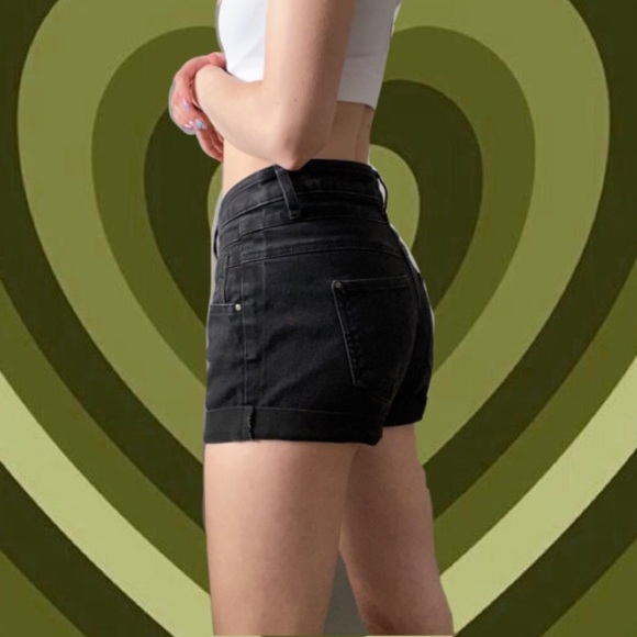 cute black high waisted shorts - Picture 2 of 4